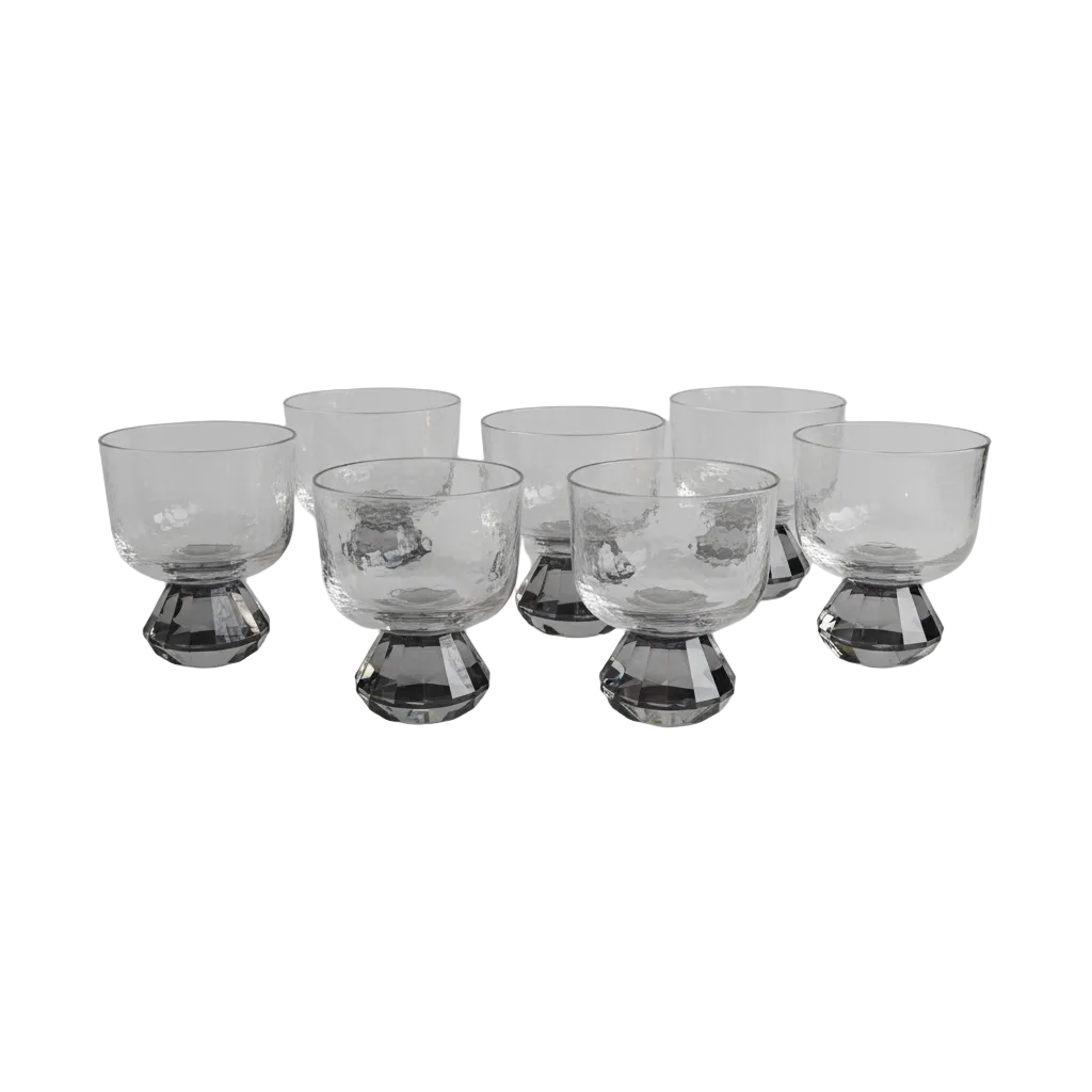 Diamond Base Coupe Glasses