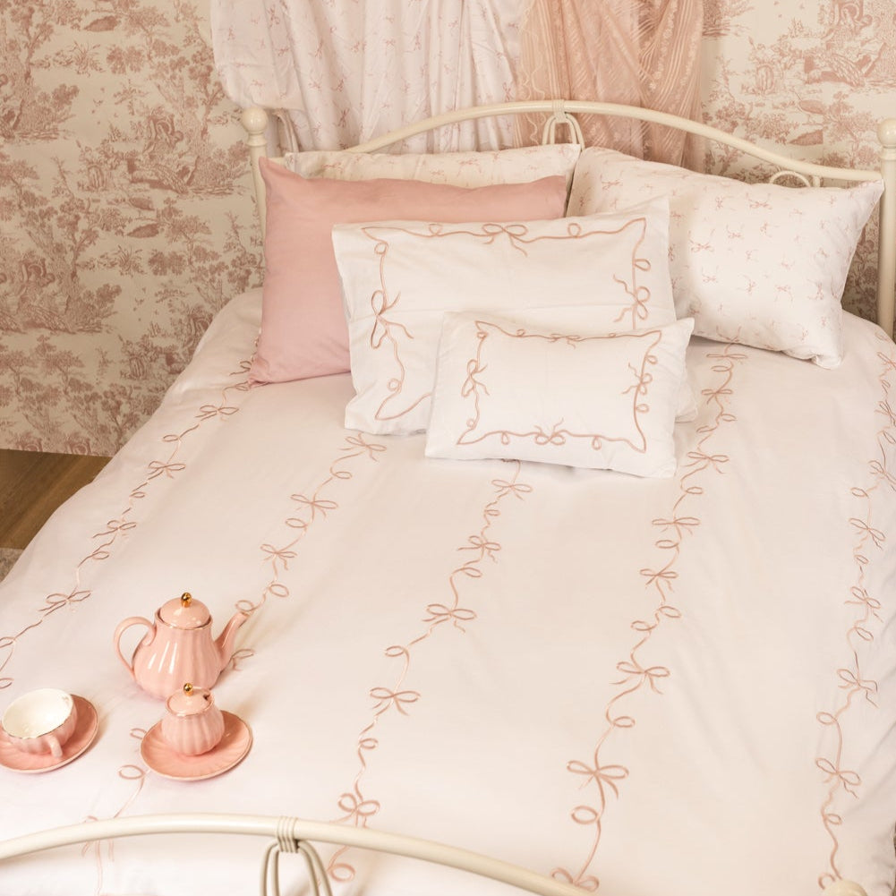 Petite Belle Lafayette Pink Lace Embroidered Duvet Set