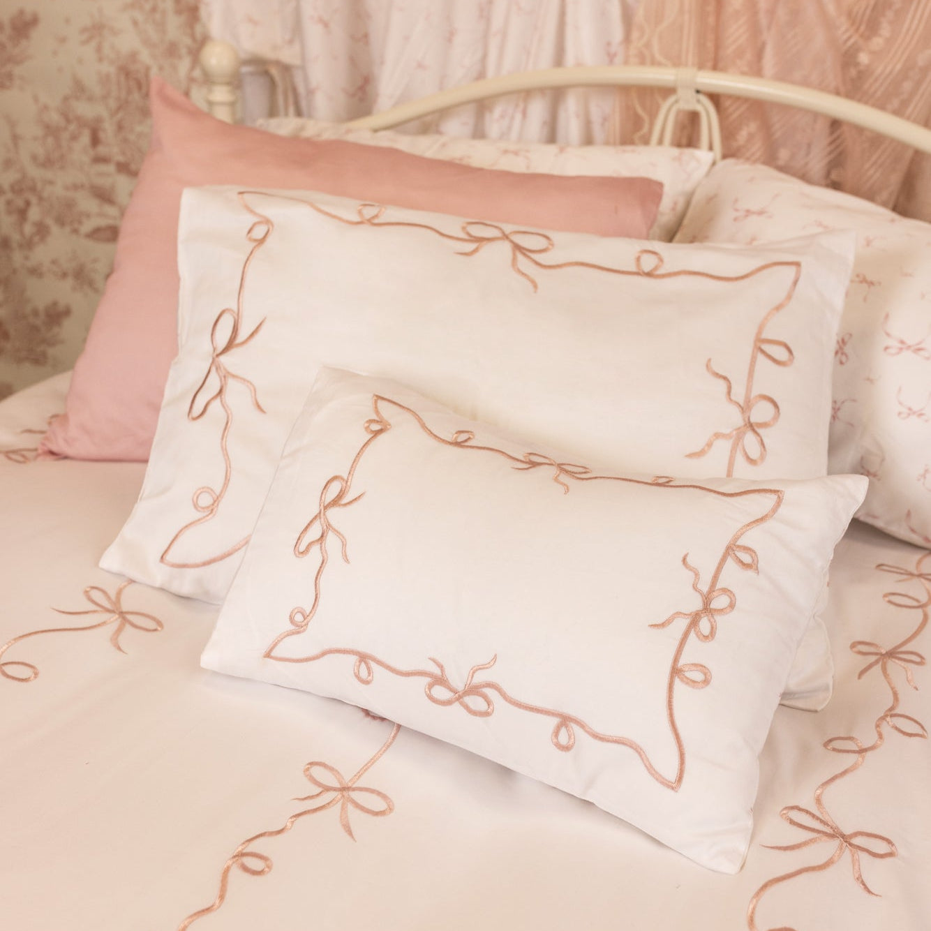 Petite Belle Lafayette Pink Lace Embroidered Duvet Set