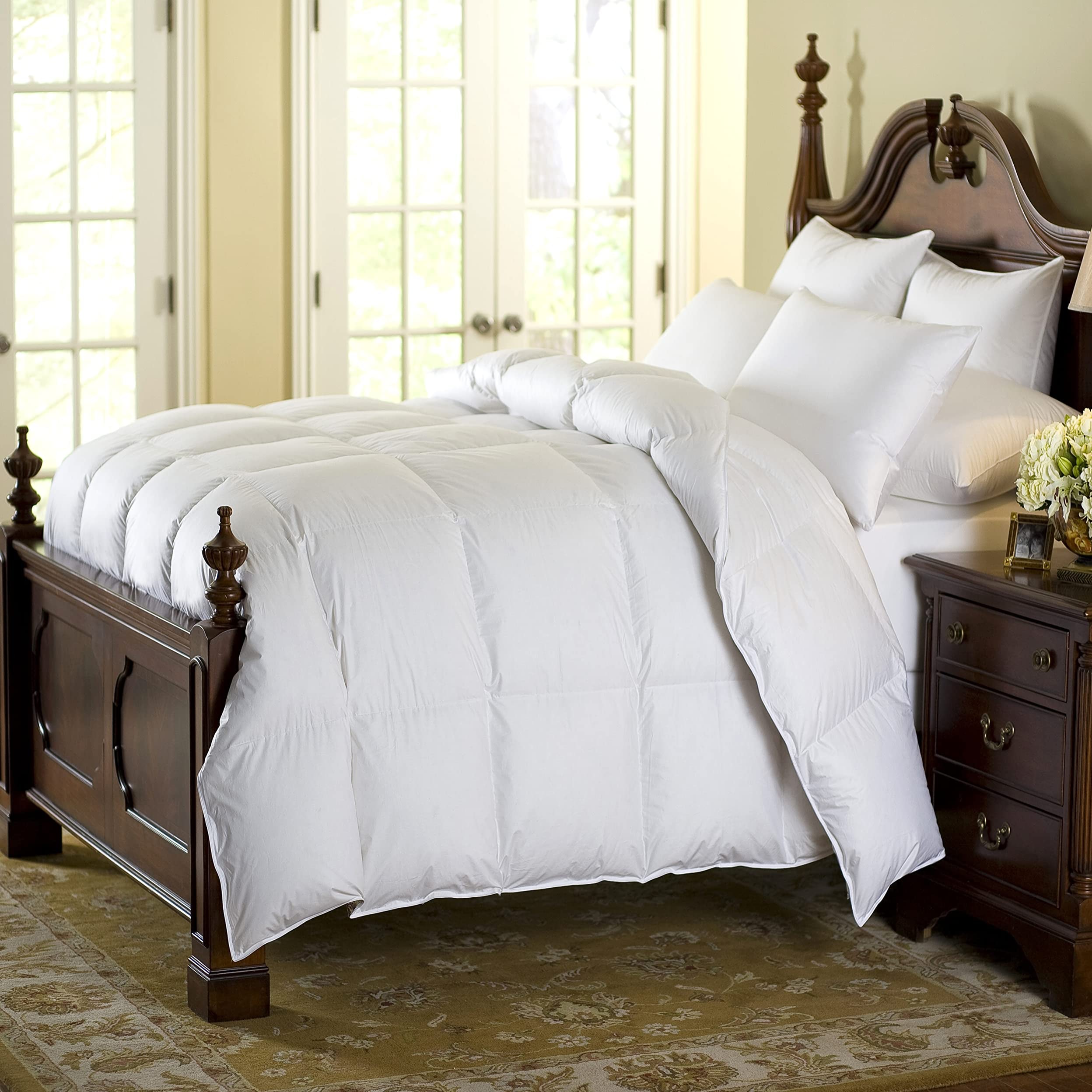 Mackenza Summer Weight Comforter