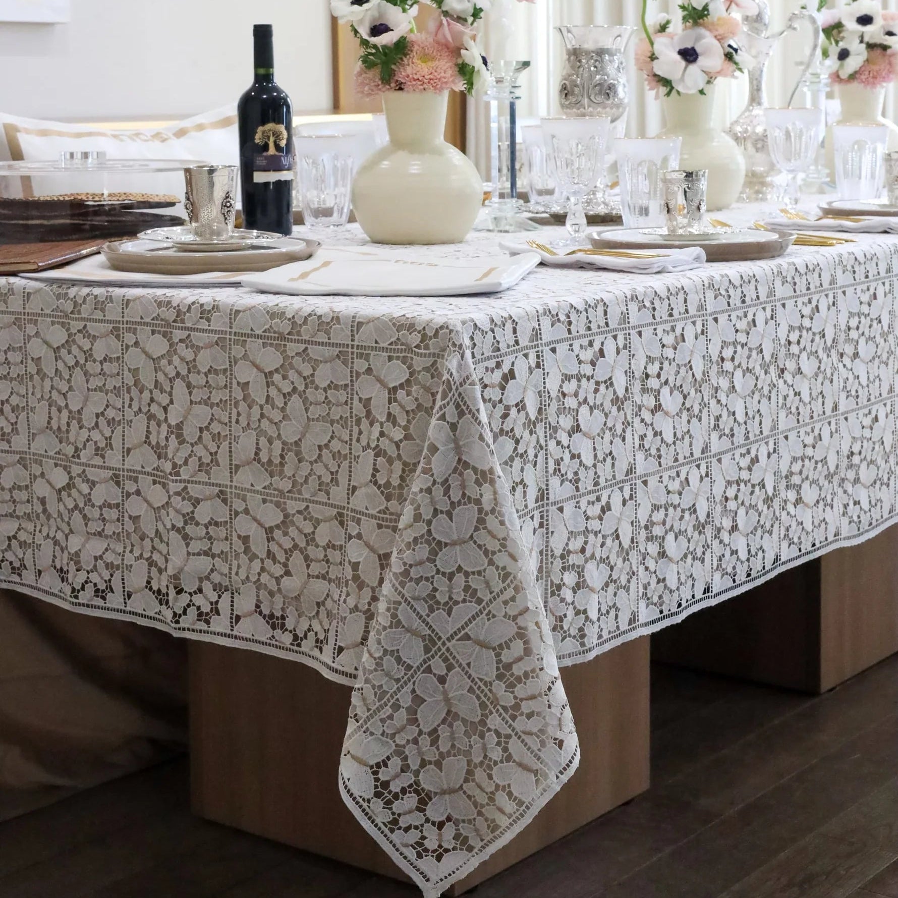 Aura Home Lace Overlay Tablecloth - Thumbnail 2