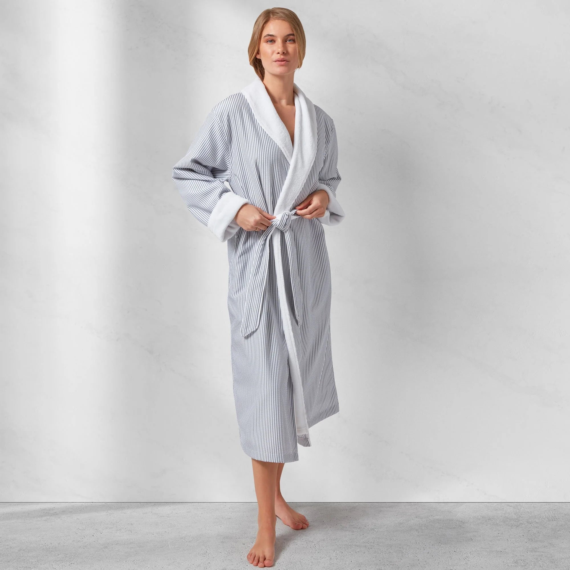 Kassatex Classic Seersucker Striped Robe