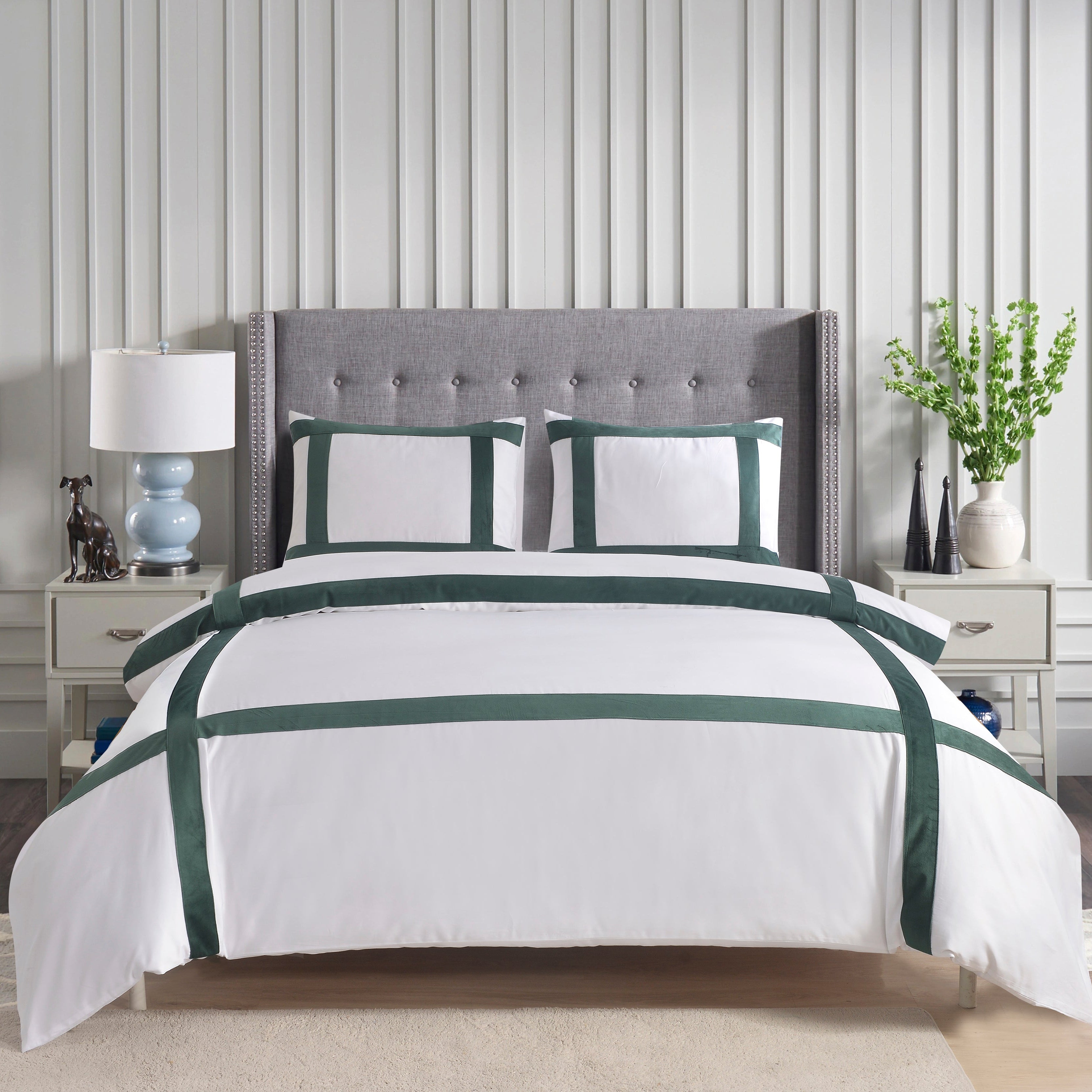 PRE-ORDER! Aura Home Montreux Green Velvet Duvet Set