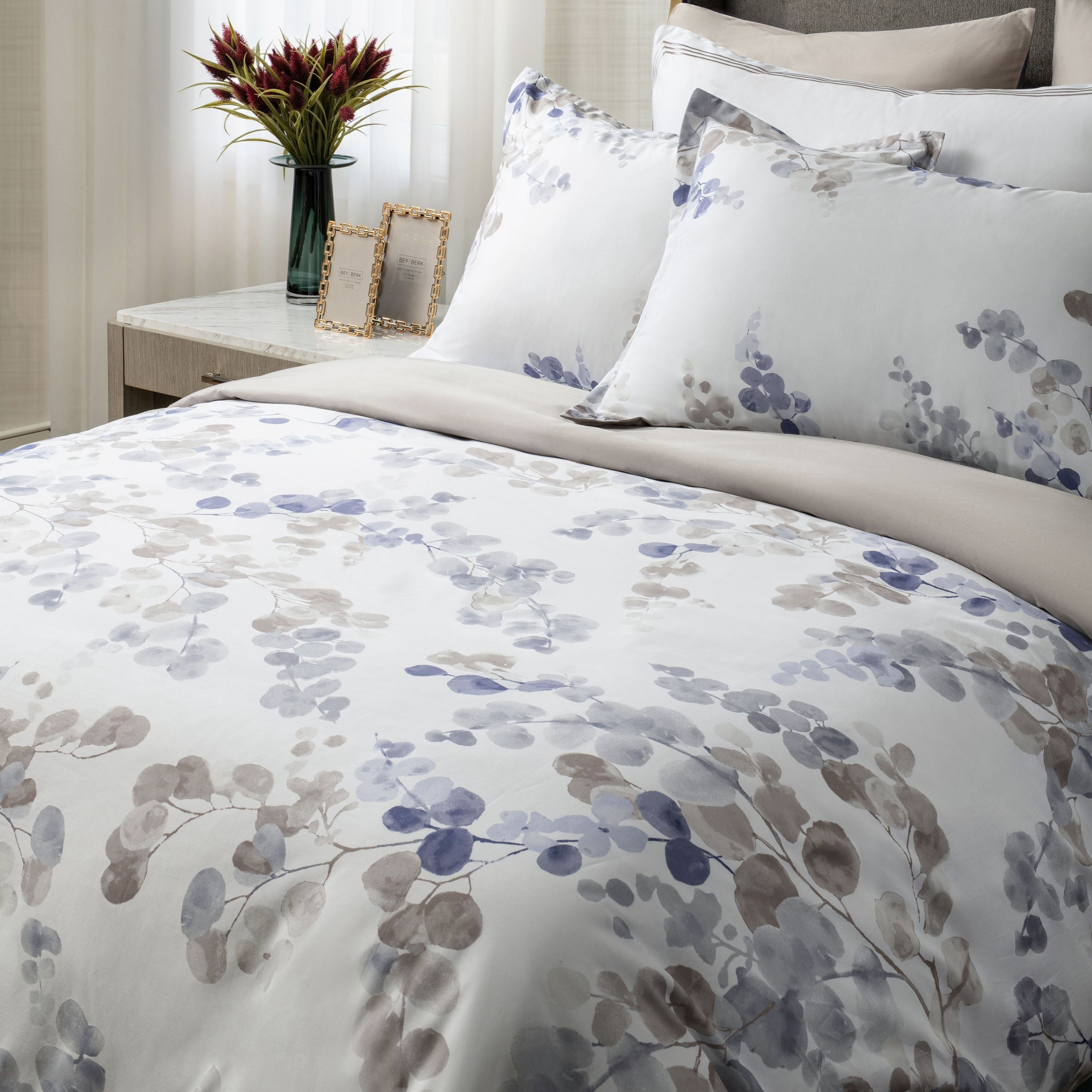 Aura Home Viola Duvet Set