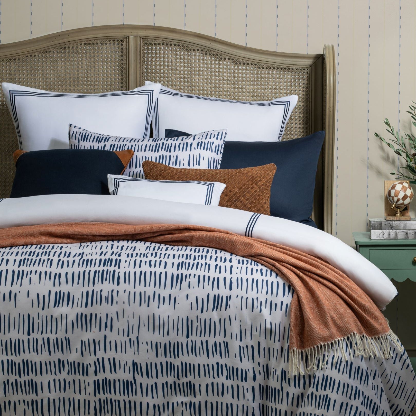 Aura Home Abstract Navy Duvet Set