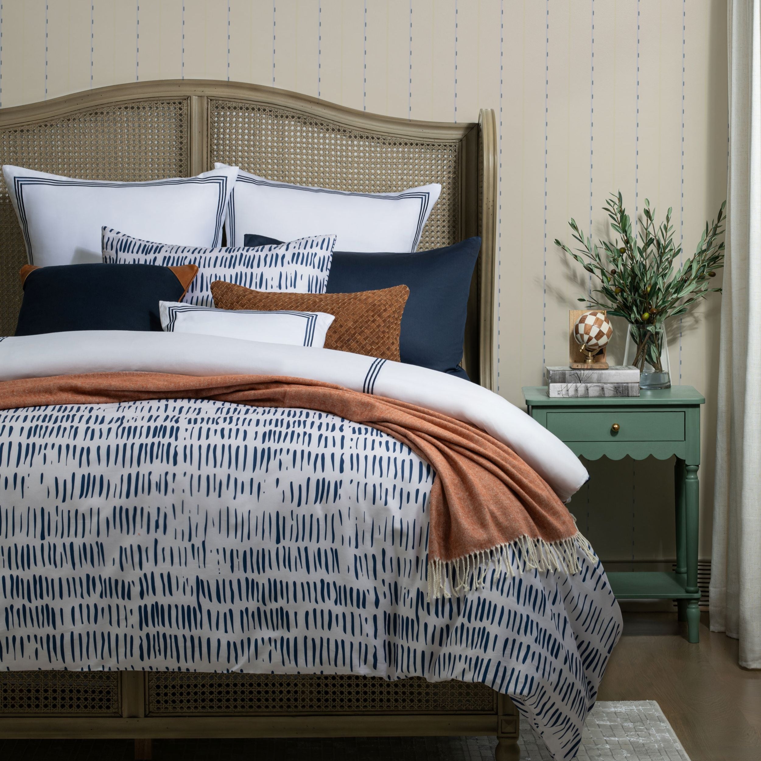 Aura Home Abstract Navy Duvet Set