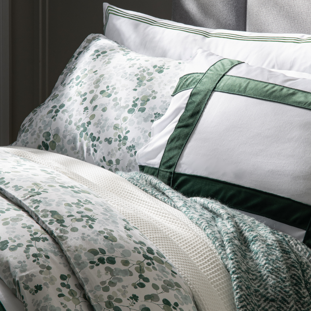 PRE-ORDER! Aura Home Emerald Leaves Duvet Set