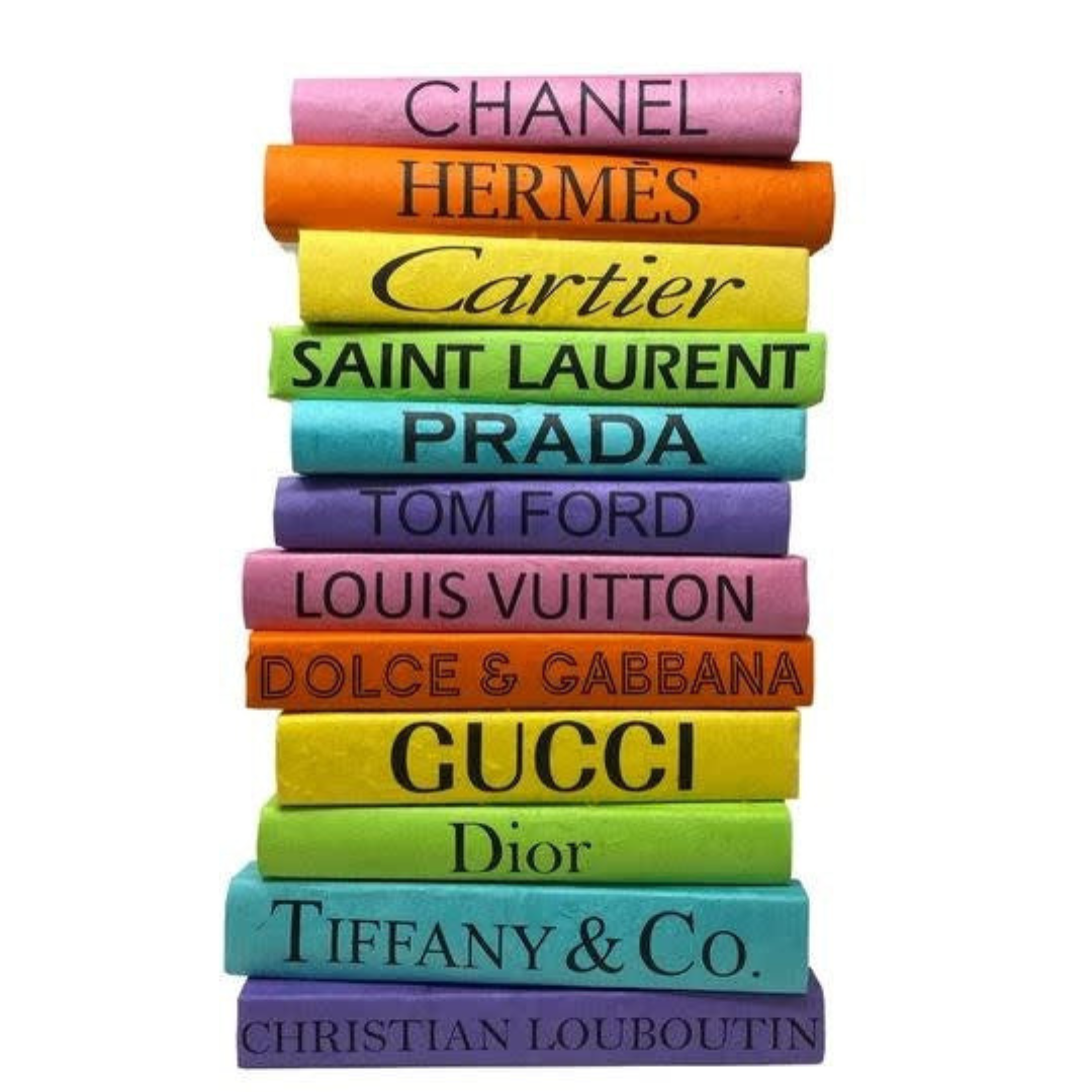 Books Gucci, Chanel 