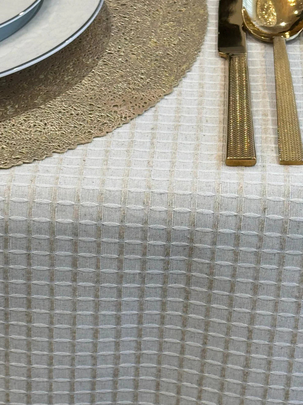 Adorn your table London Taupe Tablecloth