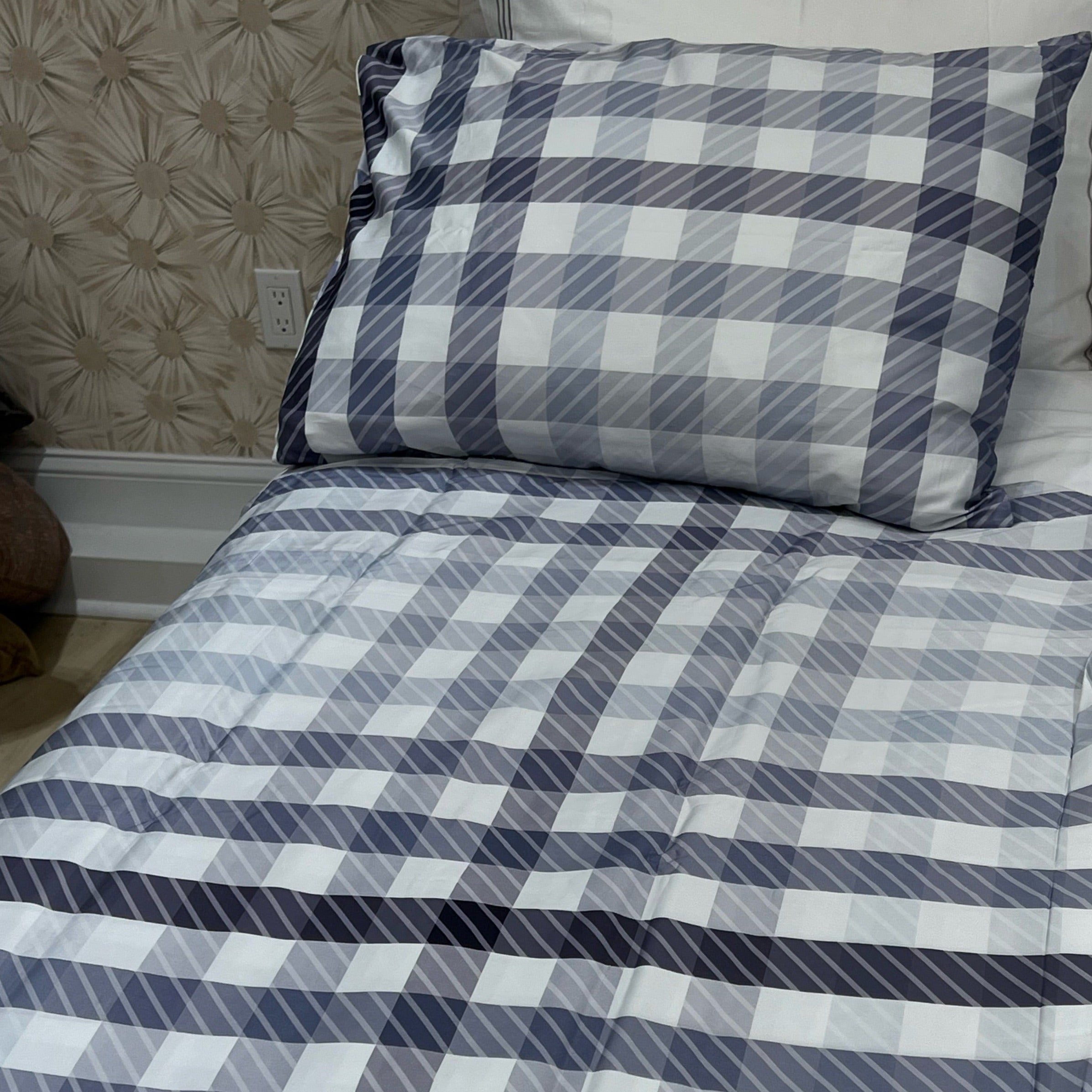 Aura & Belle Plaid Duvet Set